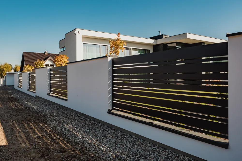 Premier a Białystok, recinzione UM LUXURY LX PREMIER